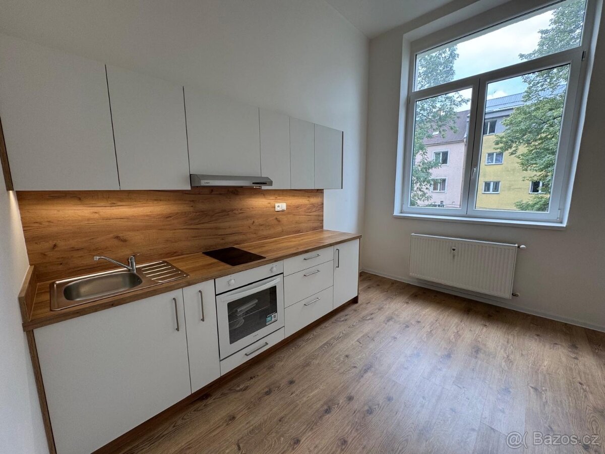 Pronájem bytu 1+kk, Palackého v Ostravě, parkovacím stání, - 9