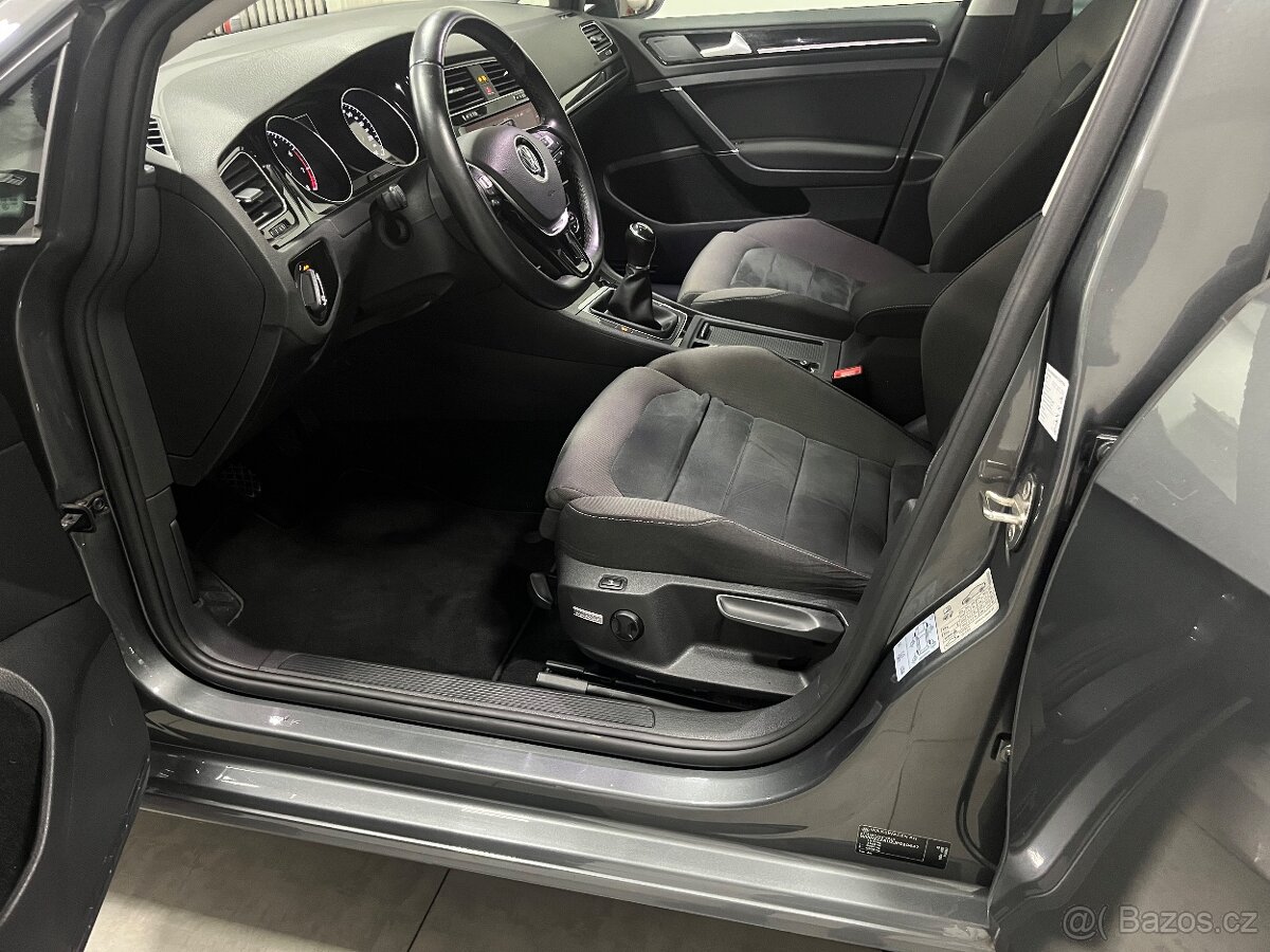 VW Golf 7,5 Highline 1.5TSI 110kW 2017 Full led - 9
