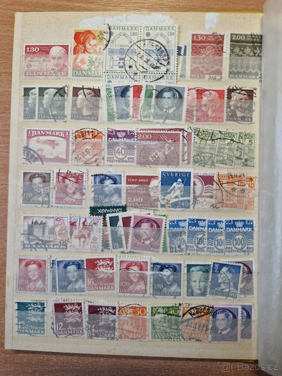 Album se známkami. - 9