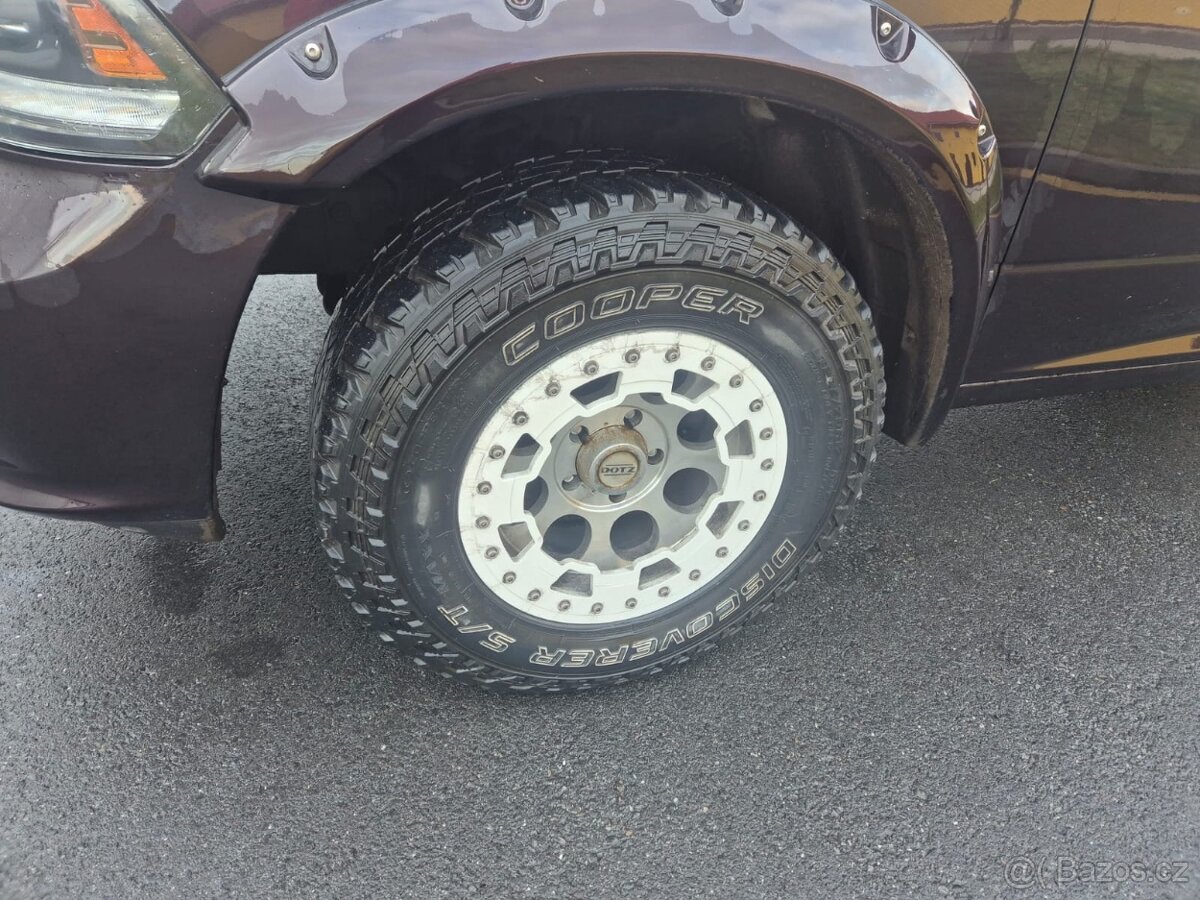 Dodge Ram 1500 5.7 HEMI rok 2013 - 9