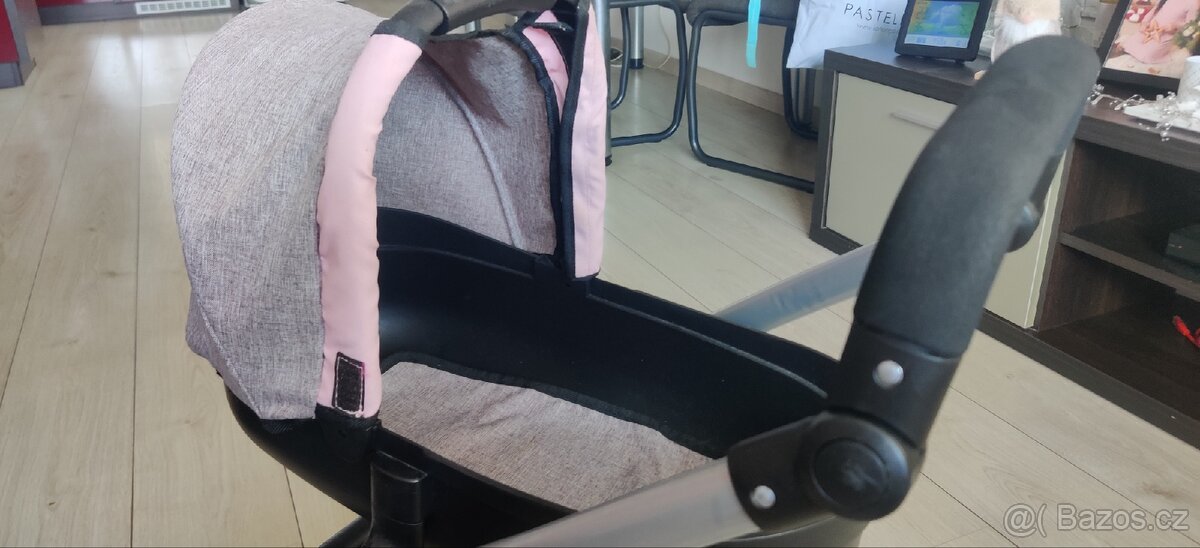 Kočárek bayer Design Style šedý/růžový - 9