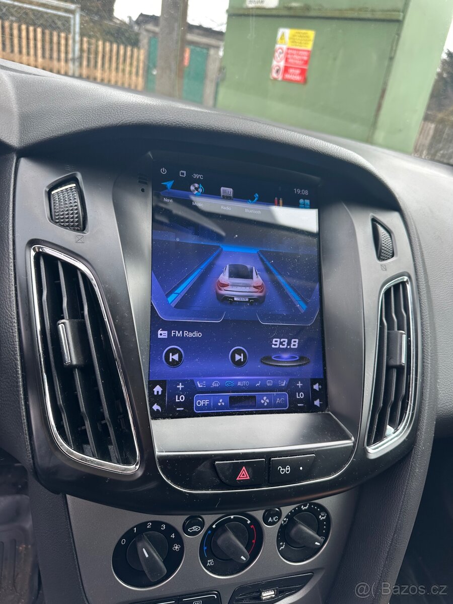 Ford Focus III 1.6 i Díly - 9