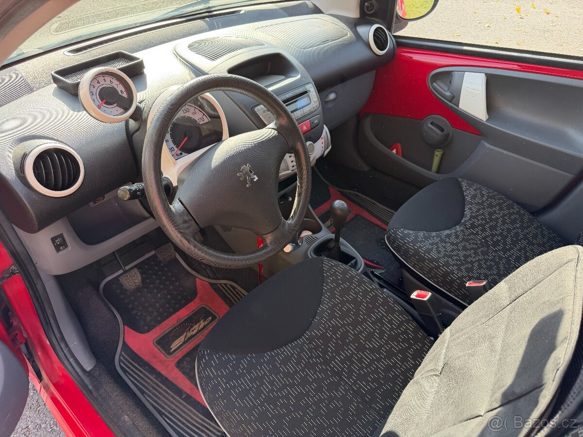 PEUGEOT 107,1.0 benzín 50kW, 43000KM,1majitel - 9