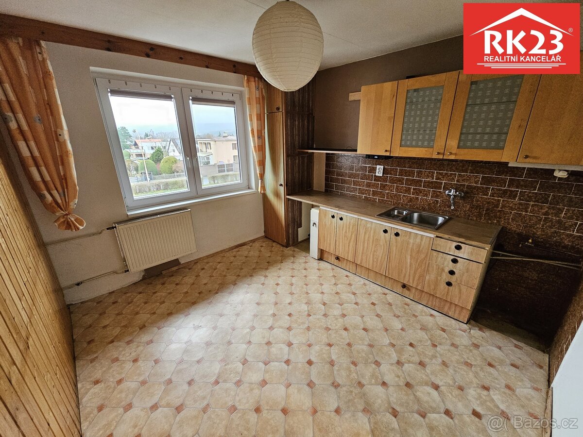 Prodej, Byt 3+1 + lodžie + garáž, Mariánské Lázně, ul. třída - 9