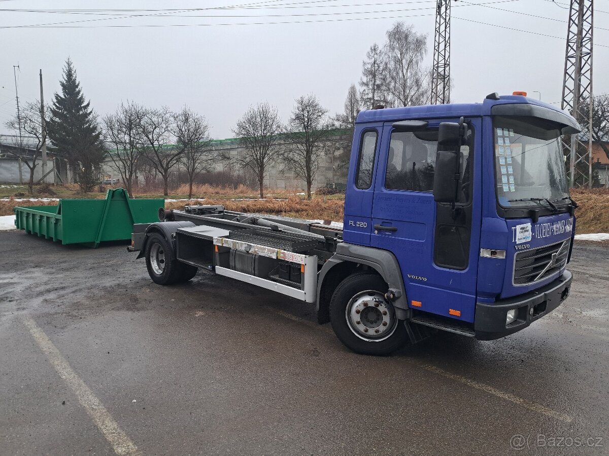 Prodám Volvo FL220 hakovy nosič kontejnerů - 9