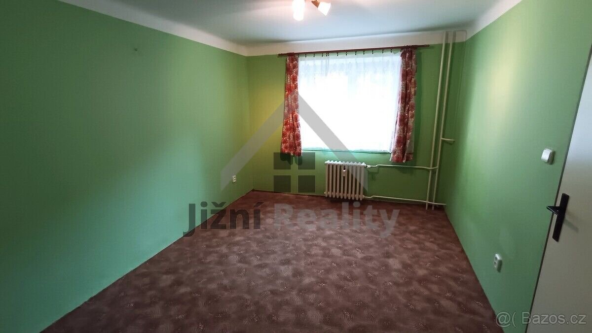 Byt 2+1 s balkónem, 2 patro, 55m2, Nerudova, ČB - 9