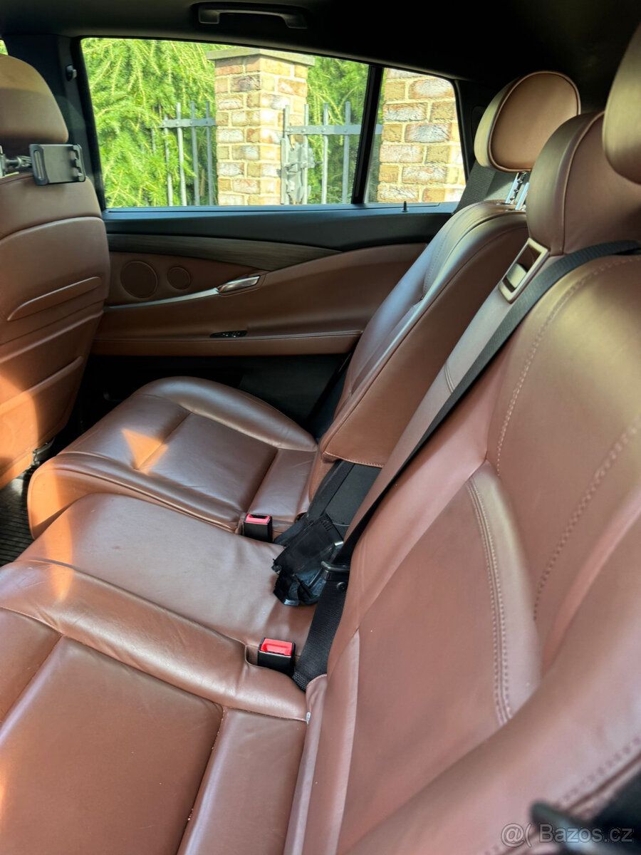 BMW 550i GT, V8 M-POWER, originál M. - 9