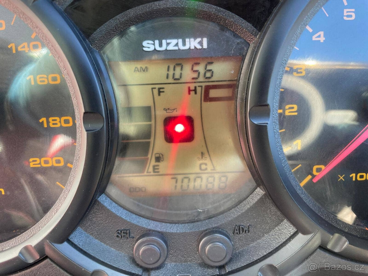 Suzuki DL 650 V-Strom - 9