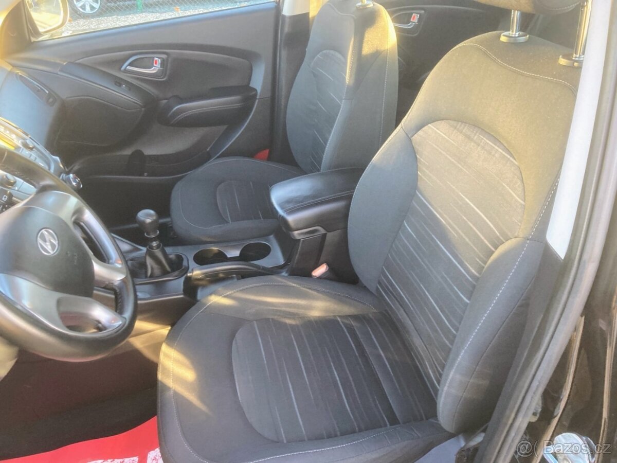 Hyundai ix35, 1,6i (99kW), tažné zařízení, nová STK 10/2027 - 9