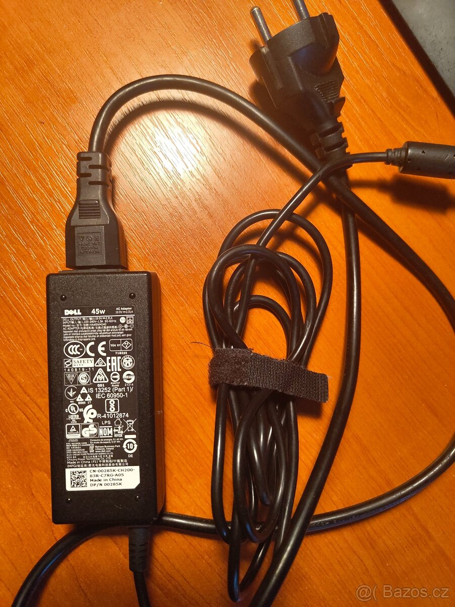 15.6" Dell 5570 i7, 8GB RAM, 128GB SSD + 1 TB HDD - 9