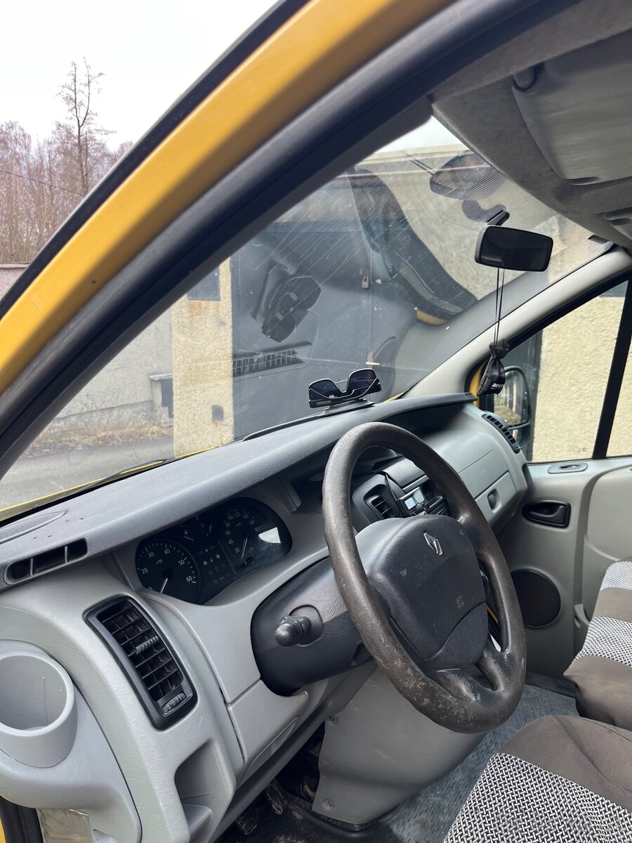 Renault trafic - 9