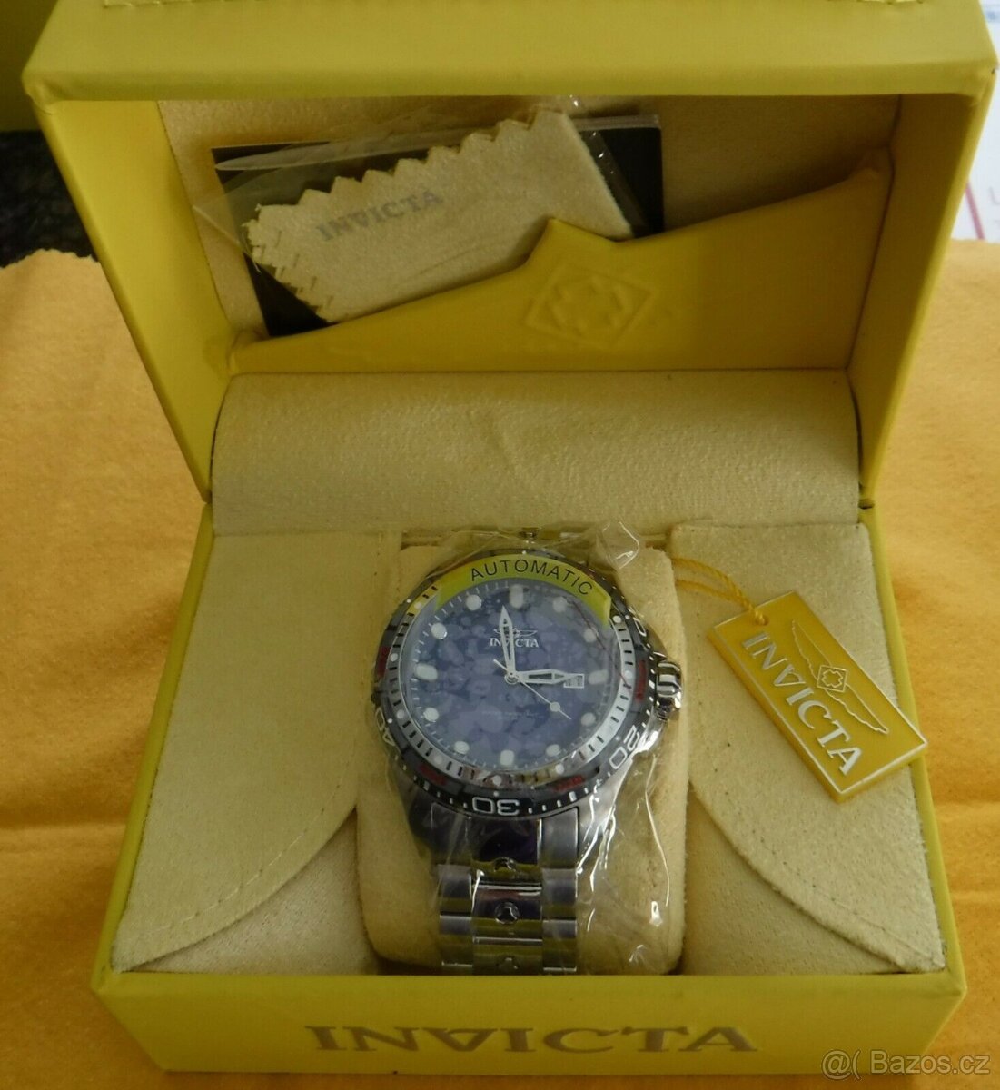 ze sbírky-Invicta Hydromax Automatic Blue Dial WR200 - 9