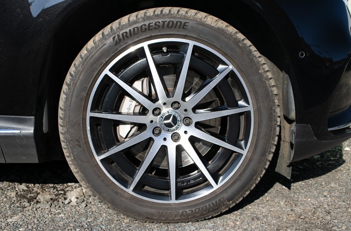 Mercedes-Benz EQC 2022 - 9