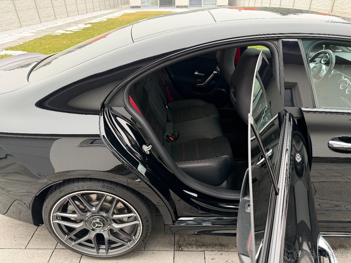 Mercedes cla 35 amg 4matic coupe - 9