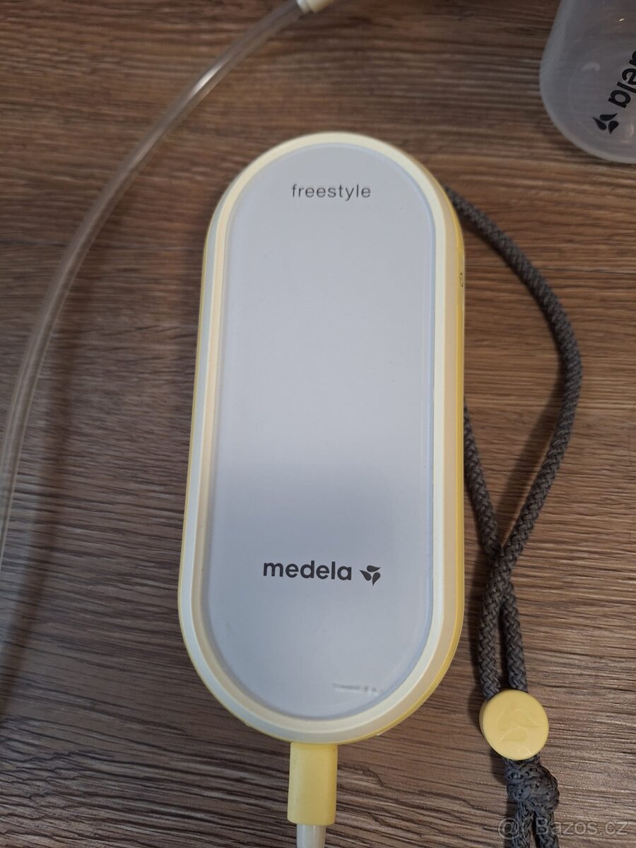 Odsávačka mateřského mléka Medela - 9