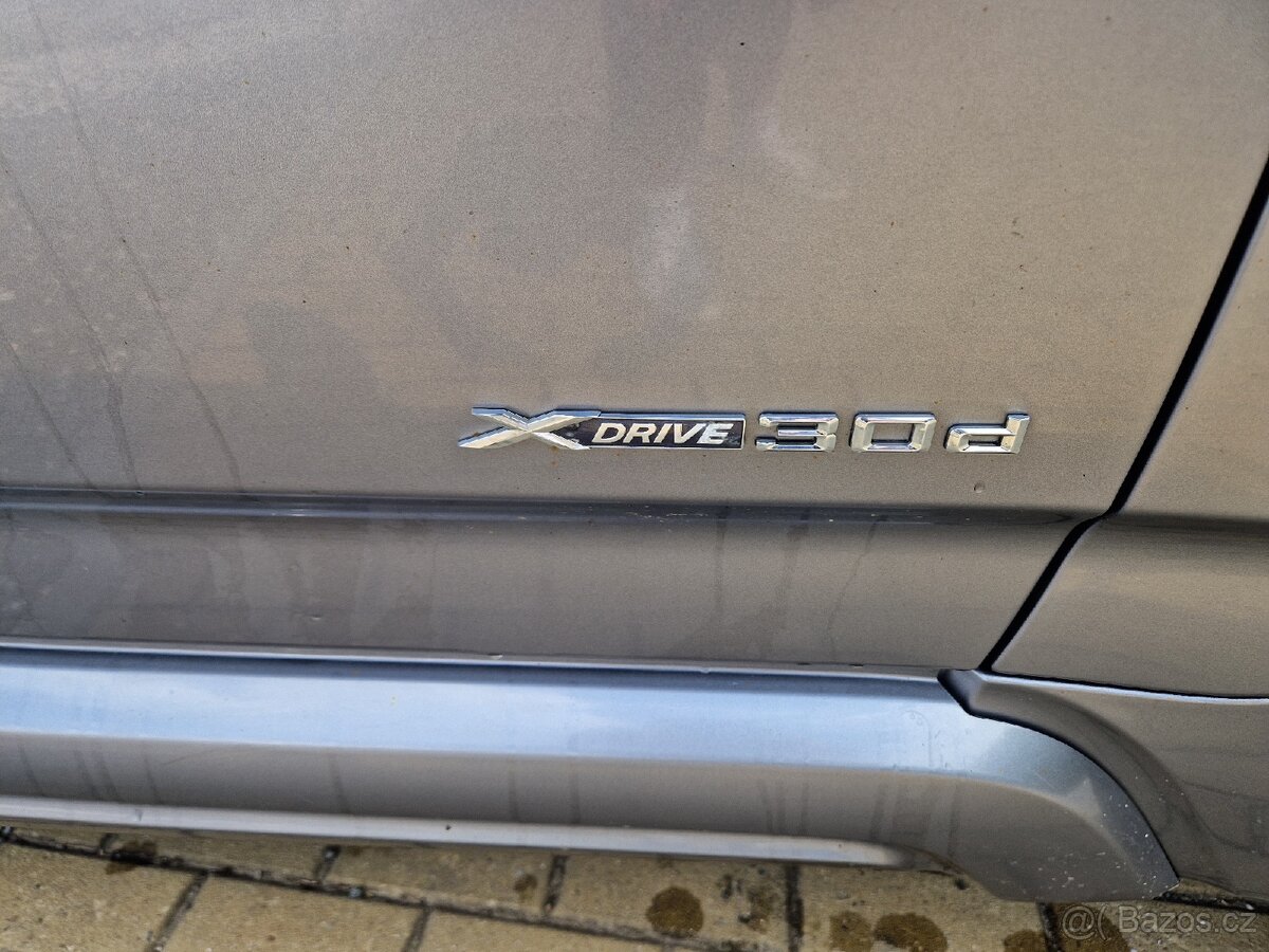 Bmw X3 3.0d manuál X-Drive - 9