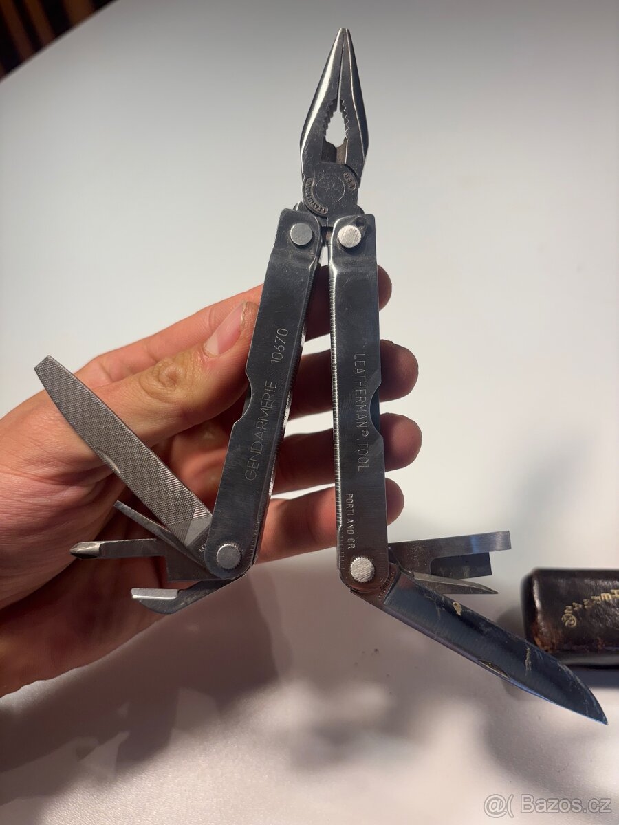 Leatherman multitool - 9