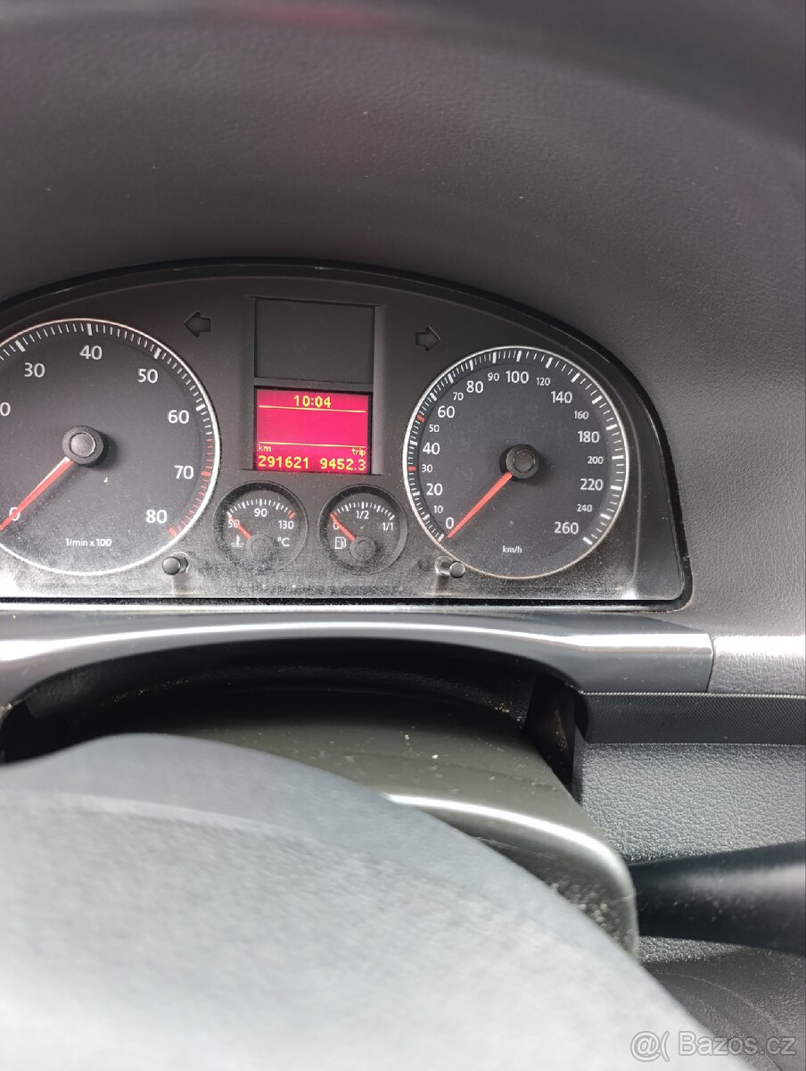 Volkswagen Touran - 9