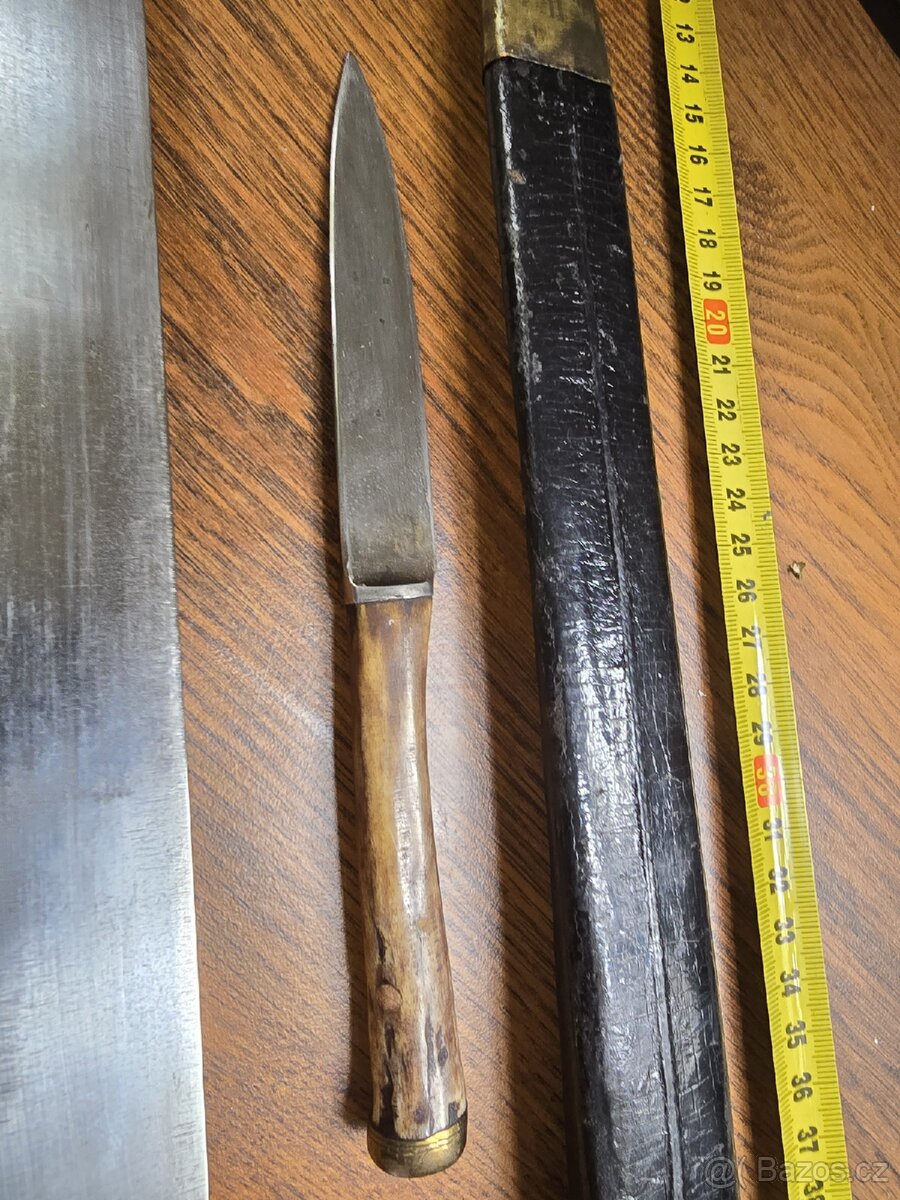 KRASNÝ STARÝ LOVECKÝ TESÁK- KANEC - 9