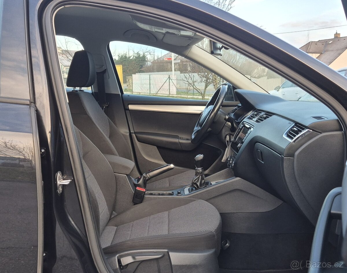 Škoda Octavia 3 1.4TSI 103KW Ambition 2majitel servisní kni - 9