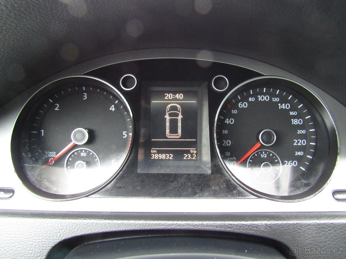 Volkswagen Passat 2.0 TDI CR 105kW - 9