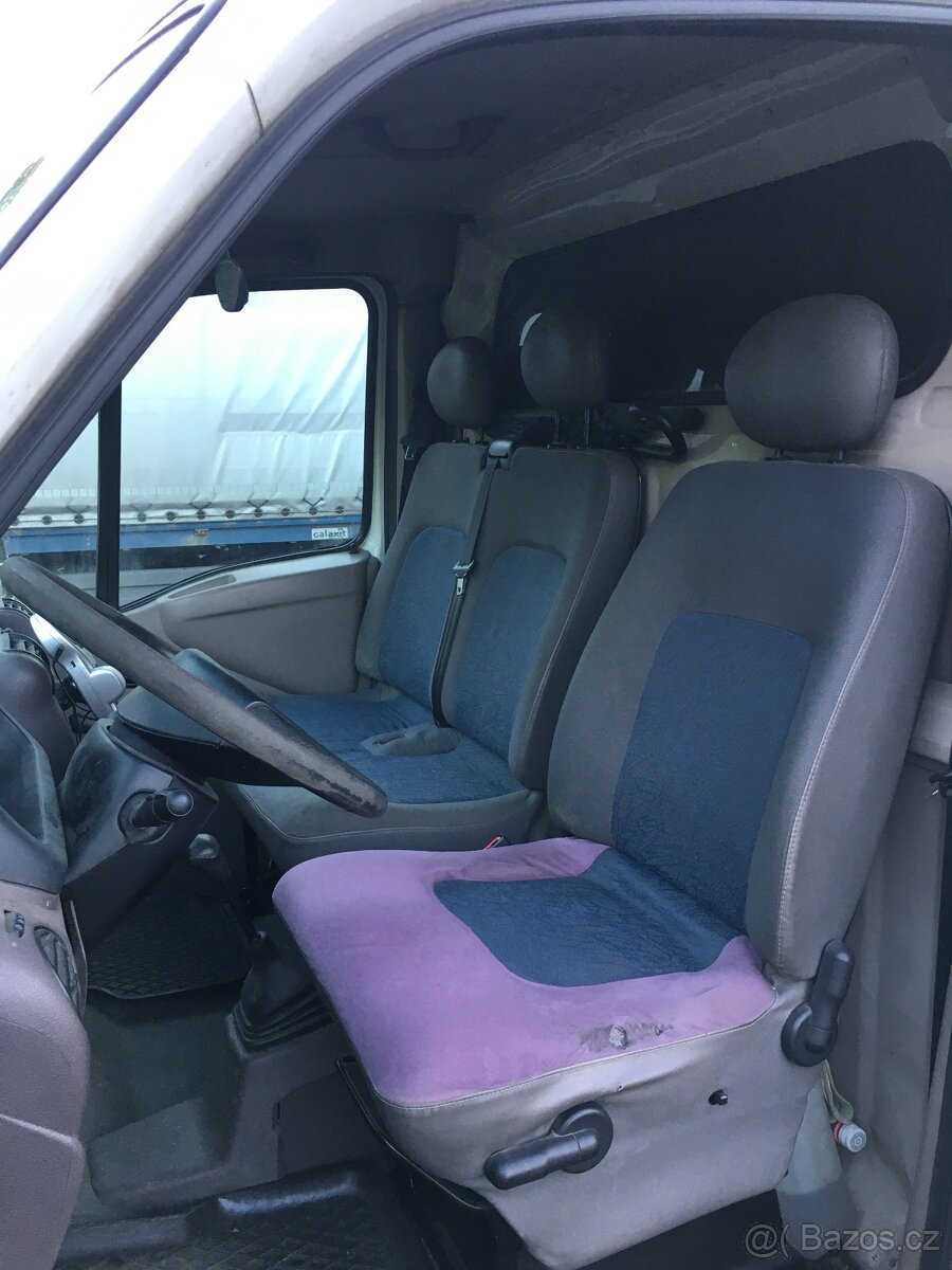 Prodám Renault Master 2,8TDI Furgon - 9