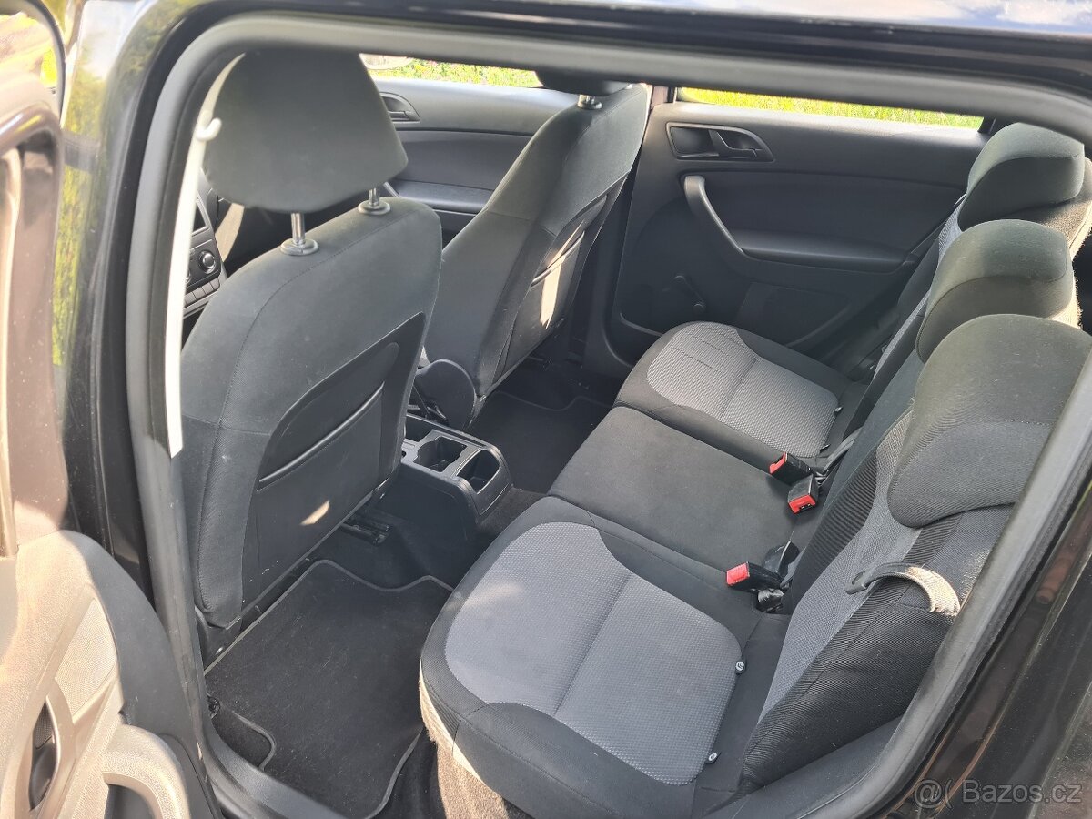 Škoda Yeti 1.2 TSi_77 kW - 9