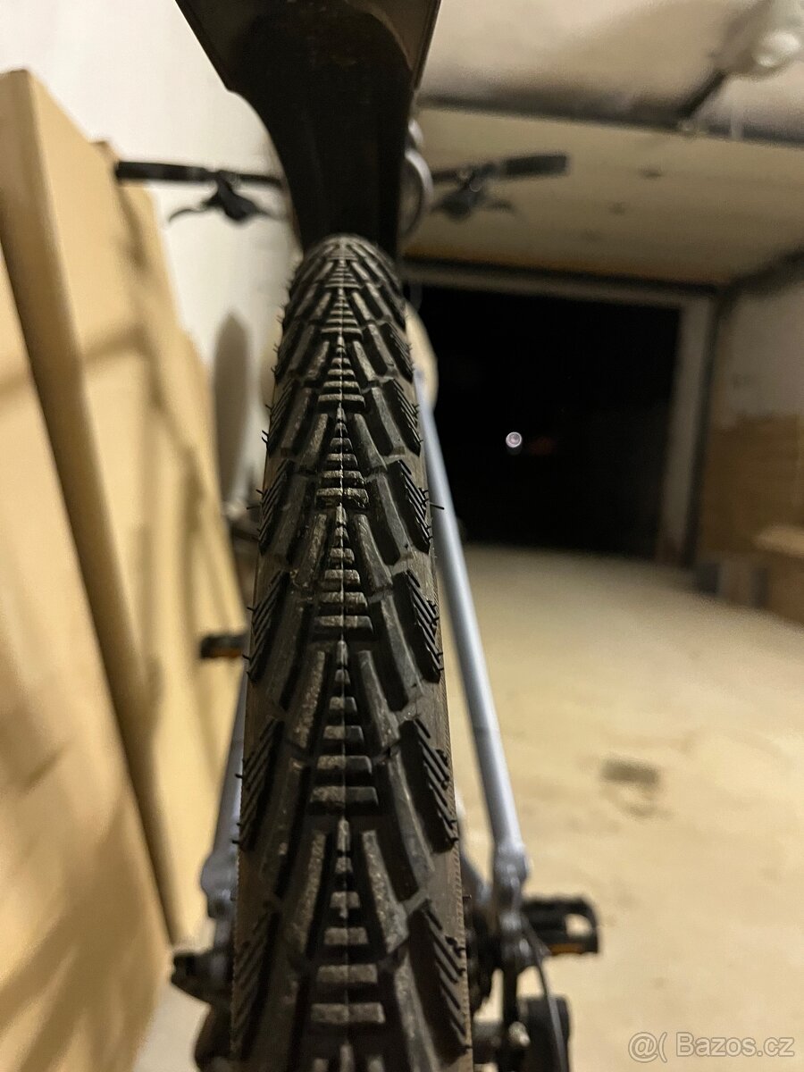 Jízdní kolo KELLYS PHANATIC 20 STEEL 2025 - 9