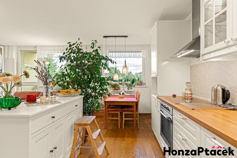 Prodej, byt 3+1 s lodžií, Třebešovská, Horní Počernice - 9