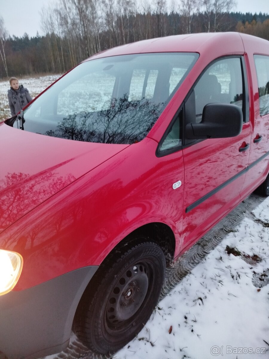 Prodáme Volkswagen Caddy - 9