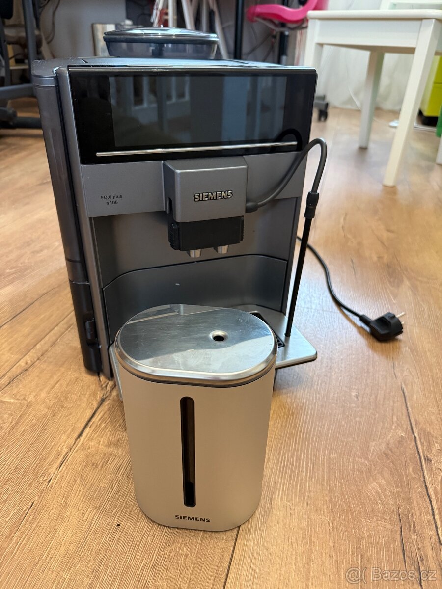 Automatický kávovar Siemens EQ.6 - 9