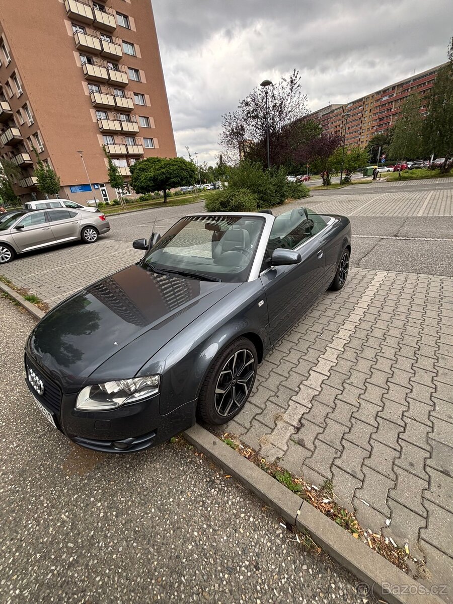 Audi A4 Cabriolet 2.0 TDi - 9