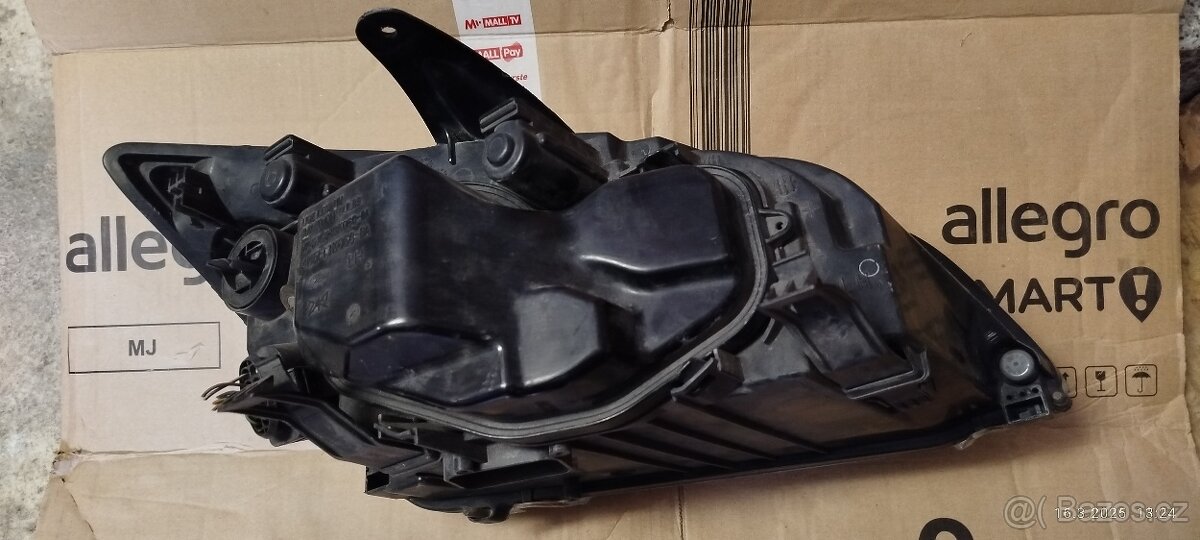 Ford Focus MK2 přední světla/lampy - pár - 9