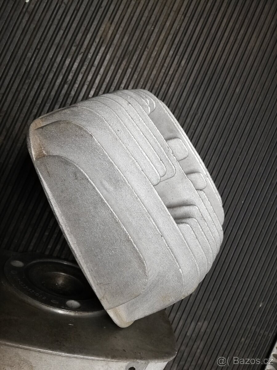 Šikmé hlavy Jawa californian 350 362 IV Bizon 633 první 634 - 9