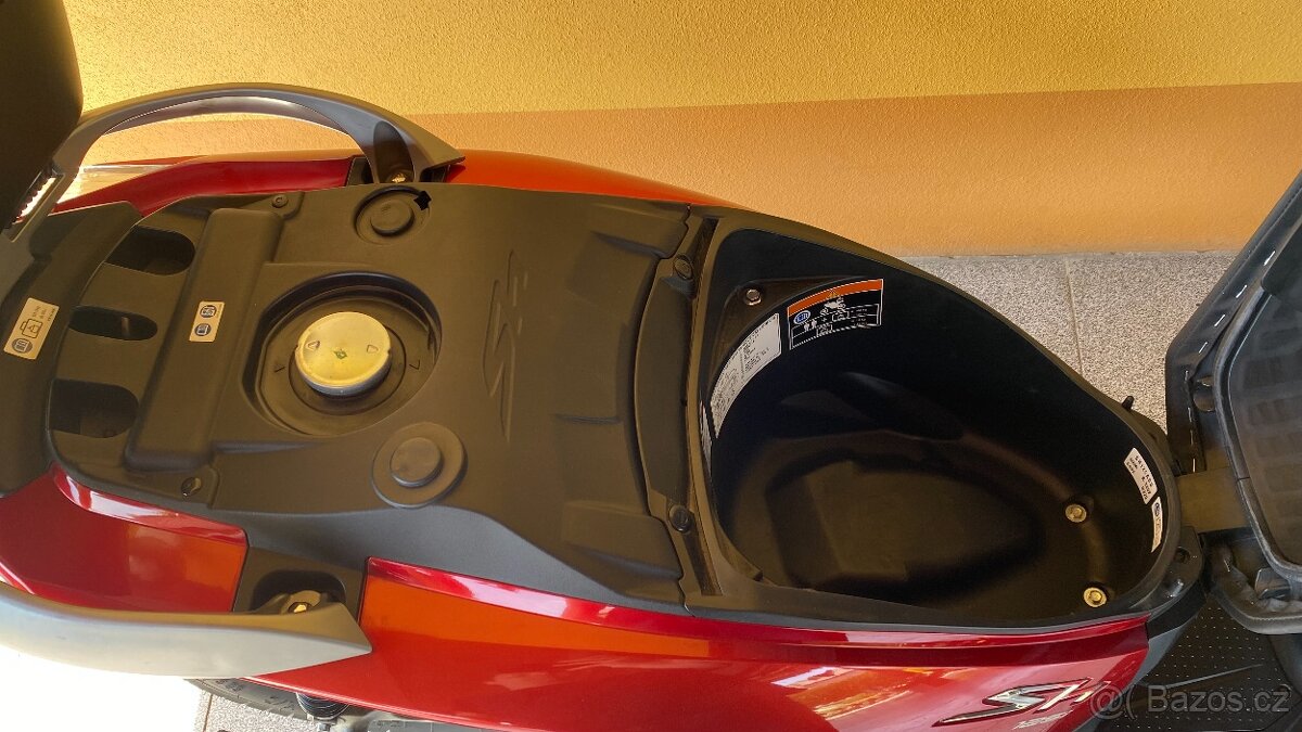 Honda SH 125i / po 1.maj. / jak nový / 2014 / ABS, serviska - 9