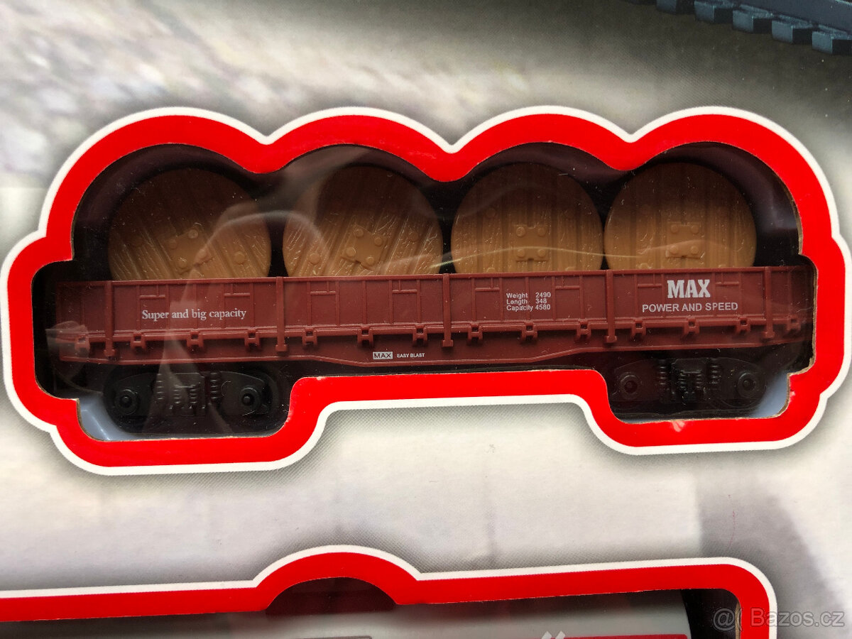 NOVÝ ELEKTRICKÝ VLÁČEK S VÝHYBKAMI (vláčkodráha / vlak na ba - 9