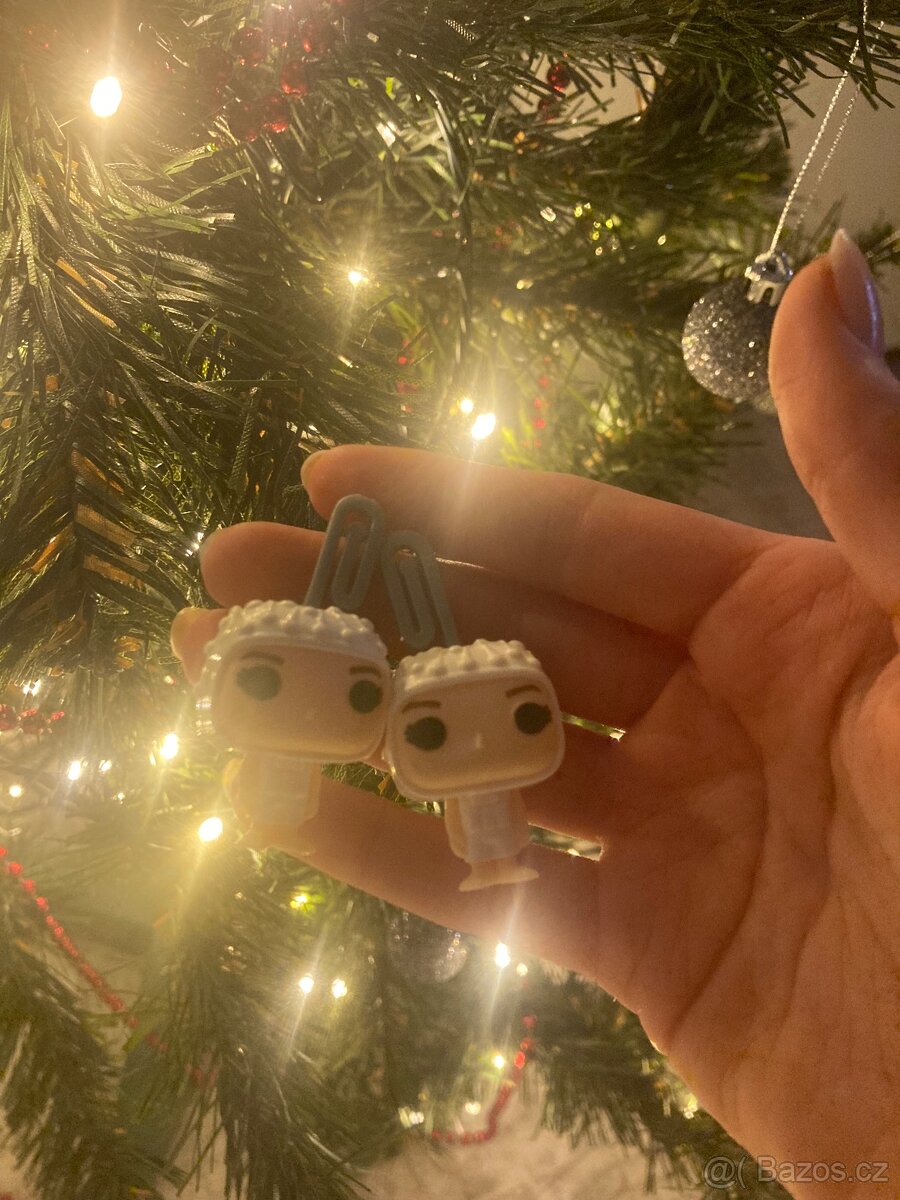 Stranger things kinder joy - 9