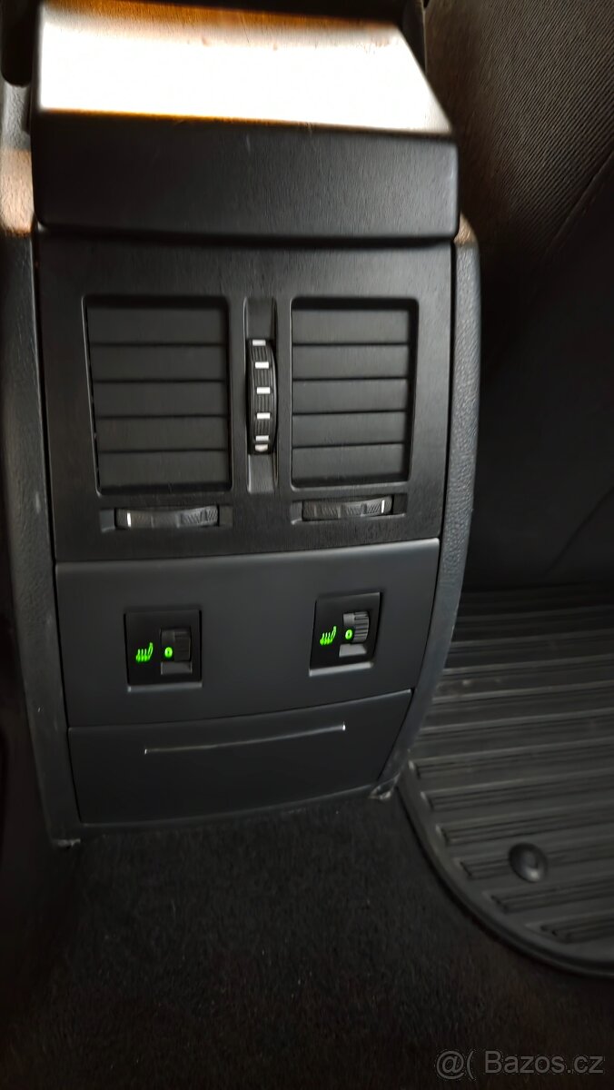 Škoda Octavia 2 facelift kombi 2.0tdi - 9