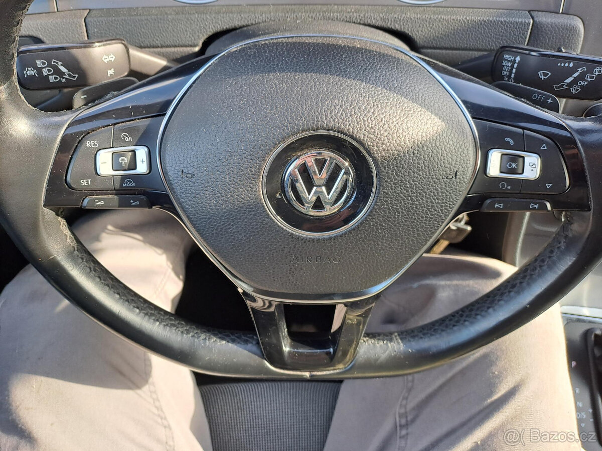 Volkswagen VW Golf 7 (VII) Variant 1.6 TDI 77kW DSG rok 2014 - 9