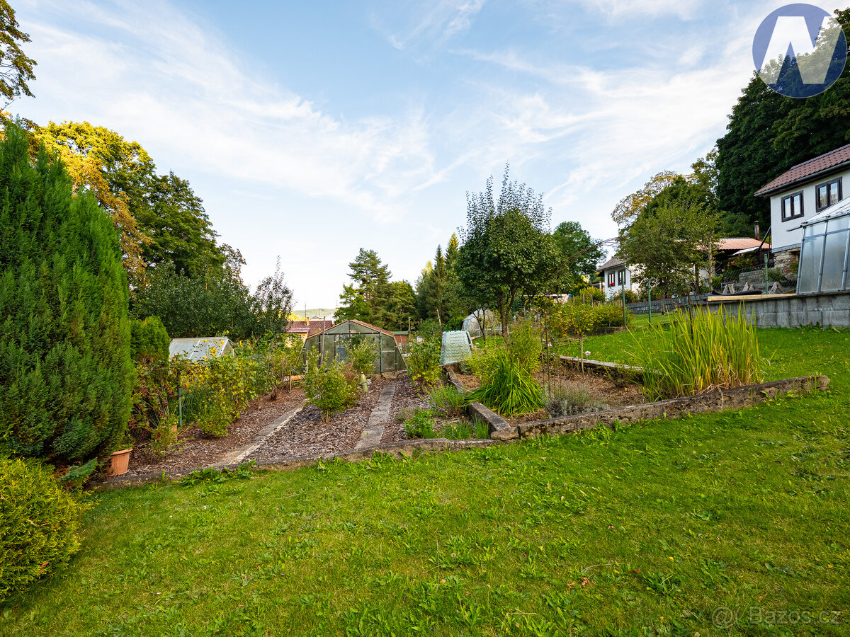 Prodej zahrady 349 m² se zděnou chatou, Vimperk - 9