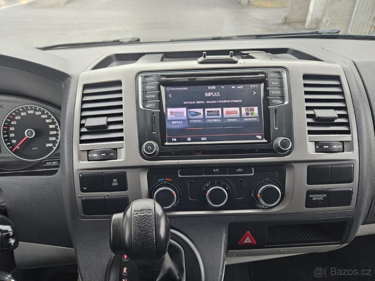 VW TRANSPORTER T5 FACE LONG 2.0TDI 103KW DSG 2x ŠOUPAČKY - 9