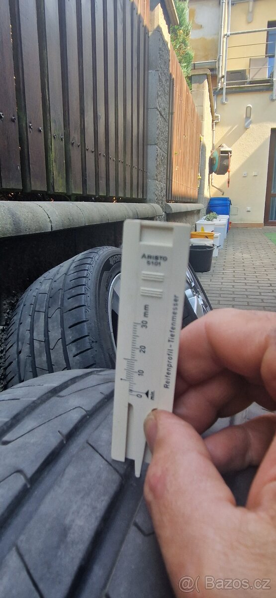 Sada letních kol 225/45 R17 5/112 ET53 - 9