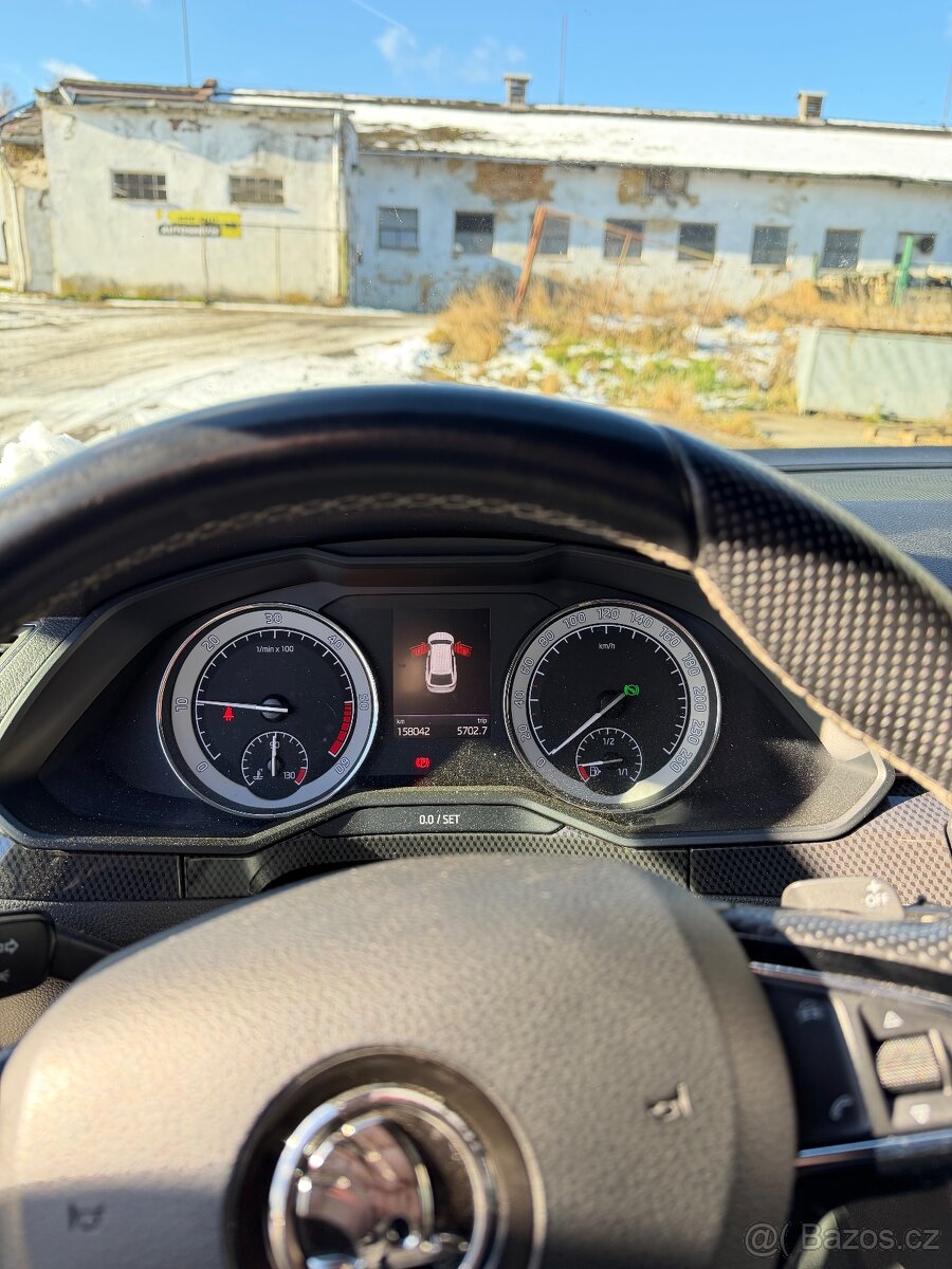 ŠKODA SUPERB SPORTLINE - 9