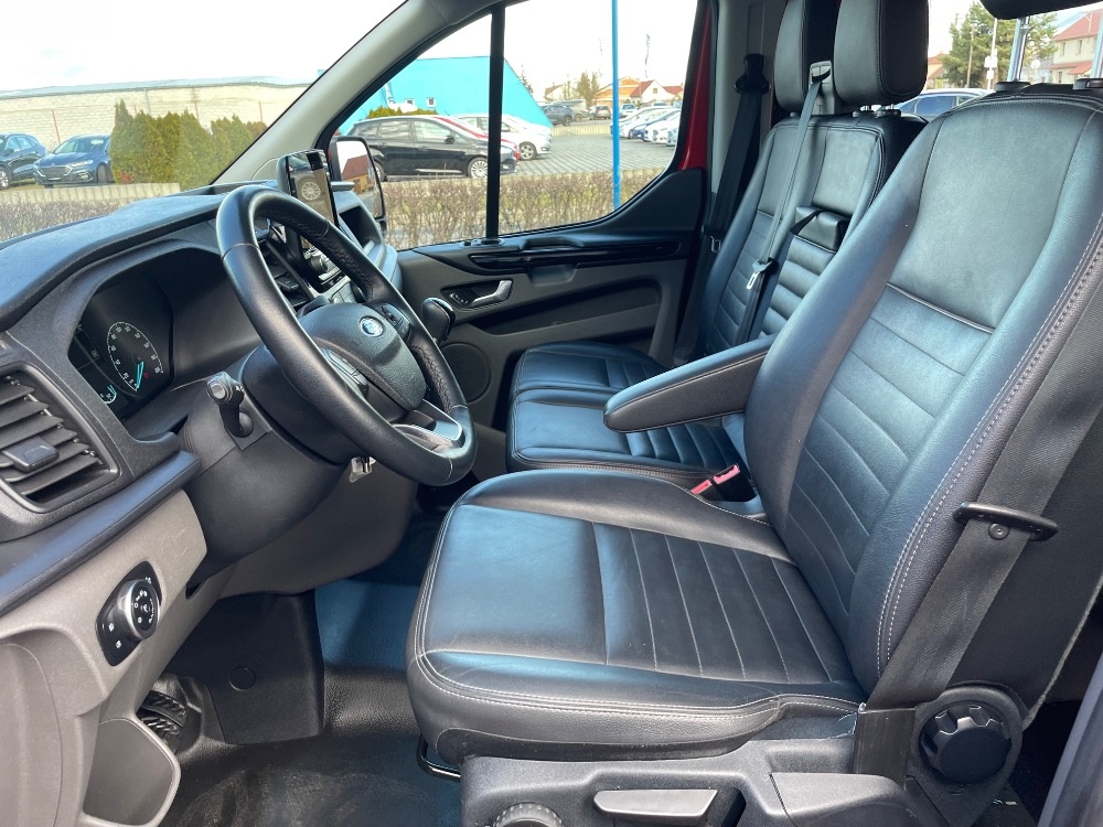 FORD TRANSIT CUSTOM 6 míst - 9