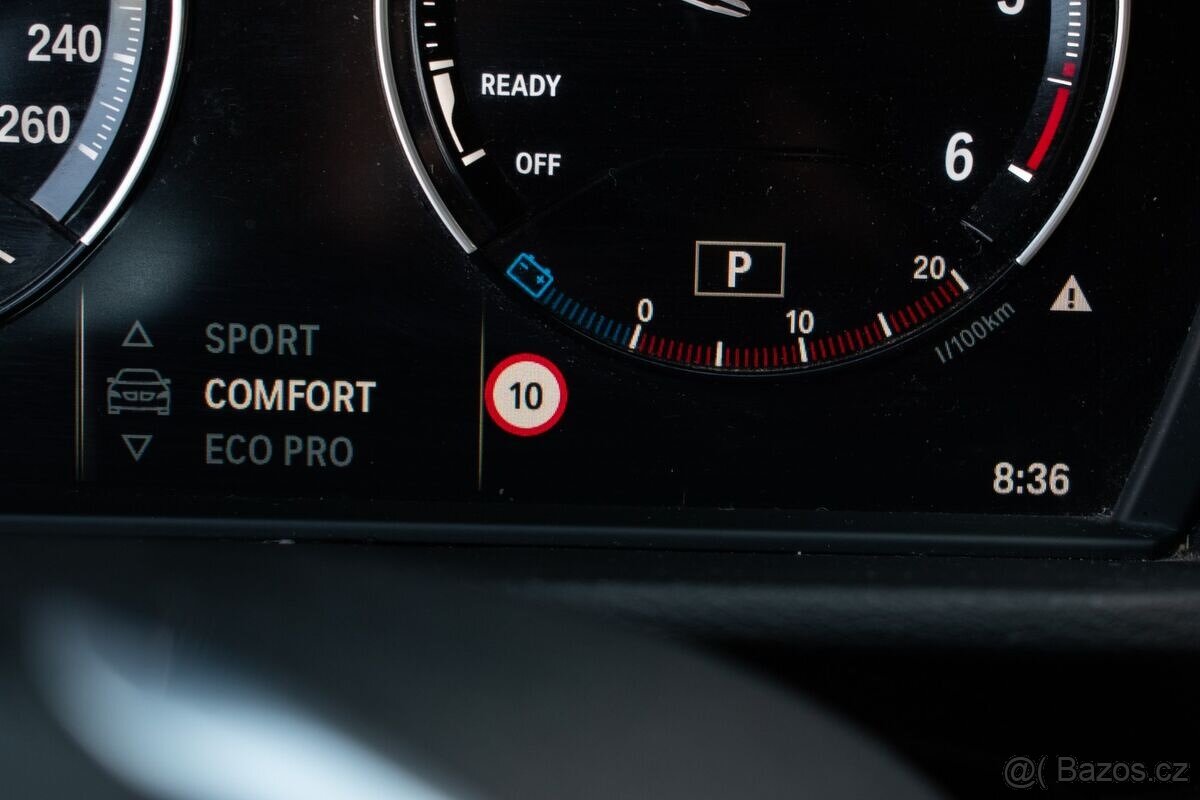 BMW X1 xDrive 20d 140kw A/T - 9