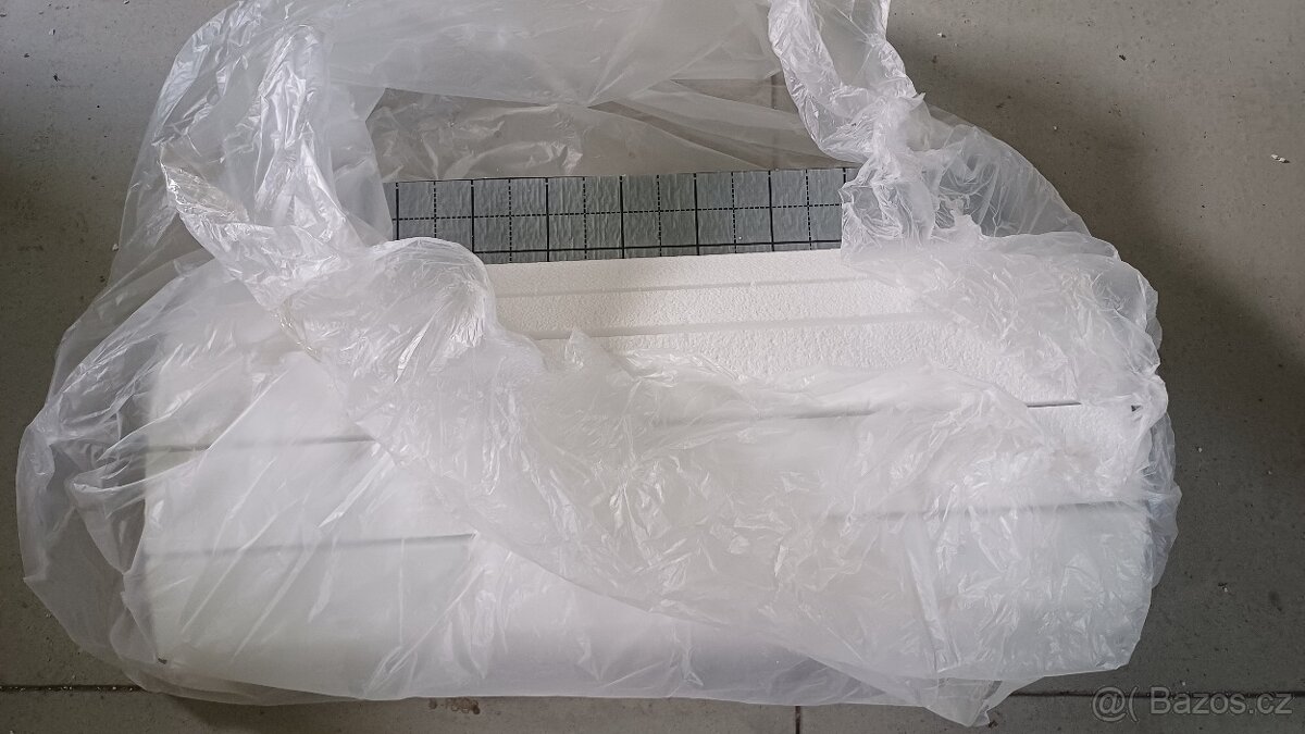 Potrubí na podlahové vytápění + spony - 9