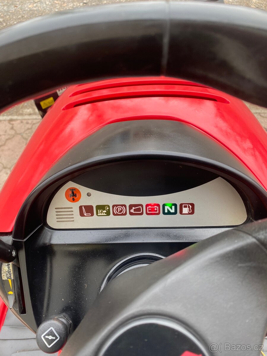 Zahradní traktor traktůrek HONDA 2417 HF HME - 9