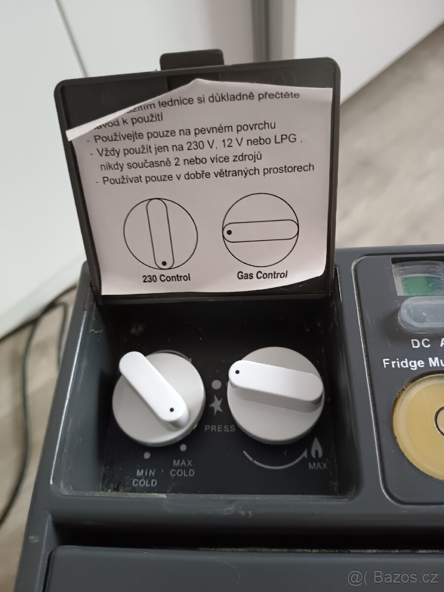 Chladnička absorpční MEVA XC-42G - 9