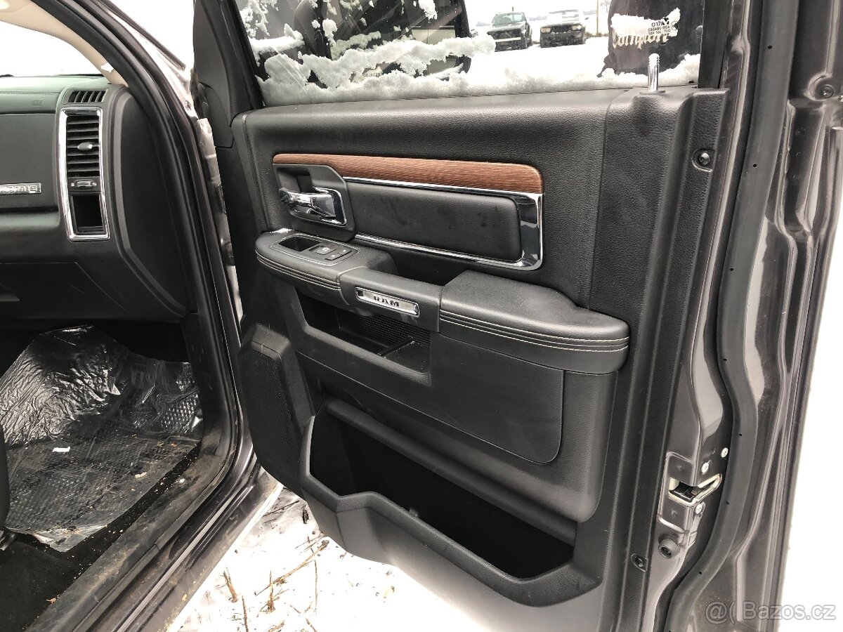 Dodge Ram 1500, 5.7 Hemi, Laramie - Dily - 9