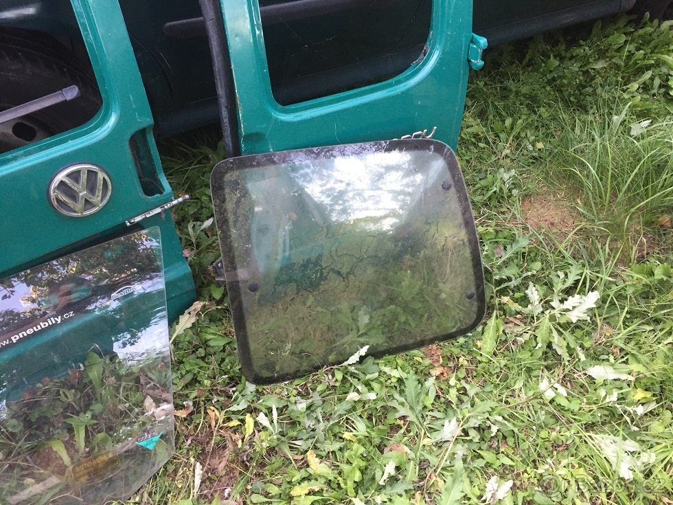 VW CADDY ND - 1.9D a 1.6 benzin - 9